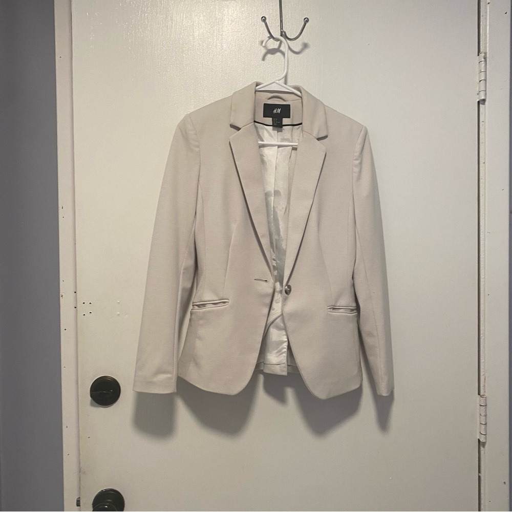 H&M Women’s Cream Blazer